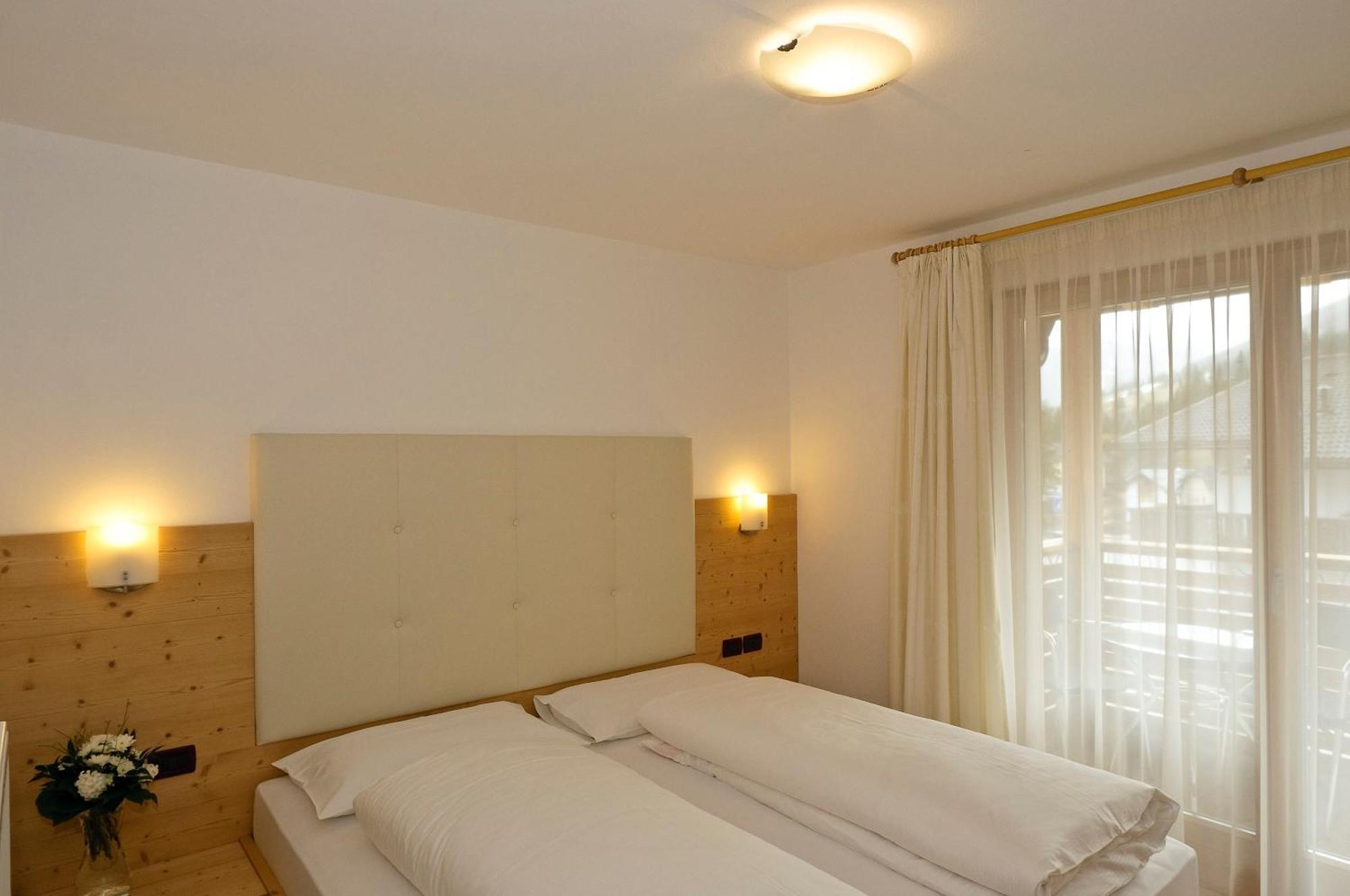 Residence Ciasa Mirasas บาเดีย ห้อง รูปภาพ